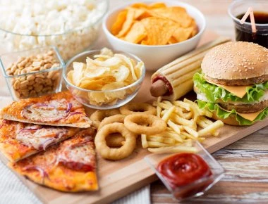 10 αλήθειες που δεν σου λένε οι υπάλληλοι των fast foods αλλά πρέπει οπωσδήποτε να γνωρίζεις